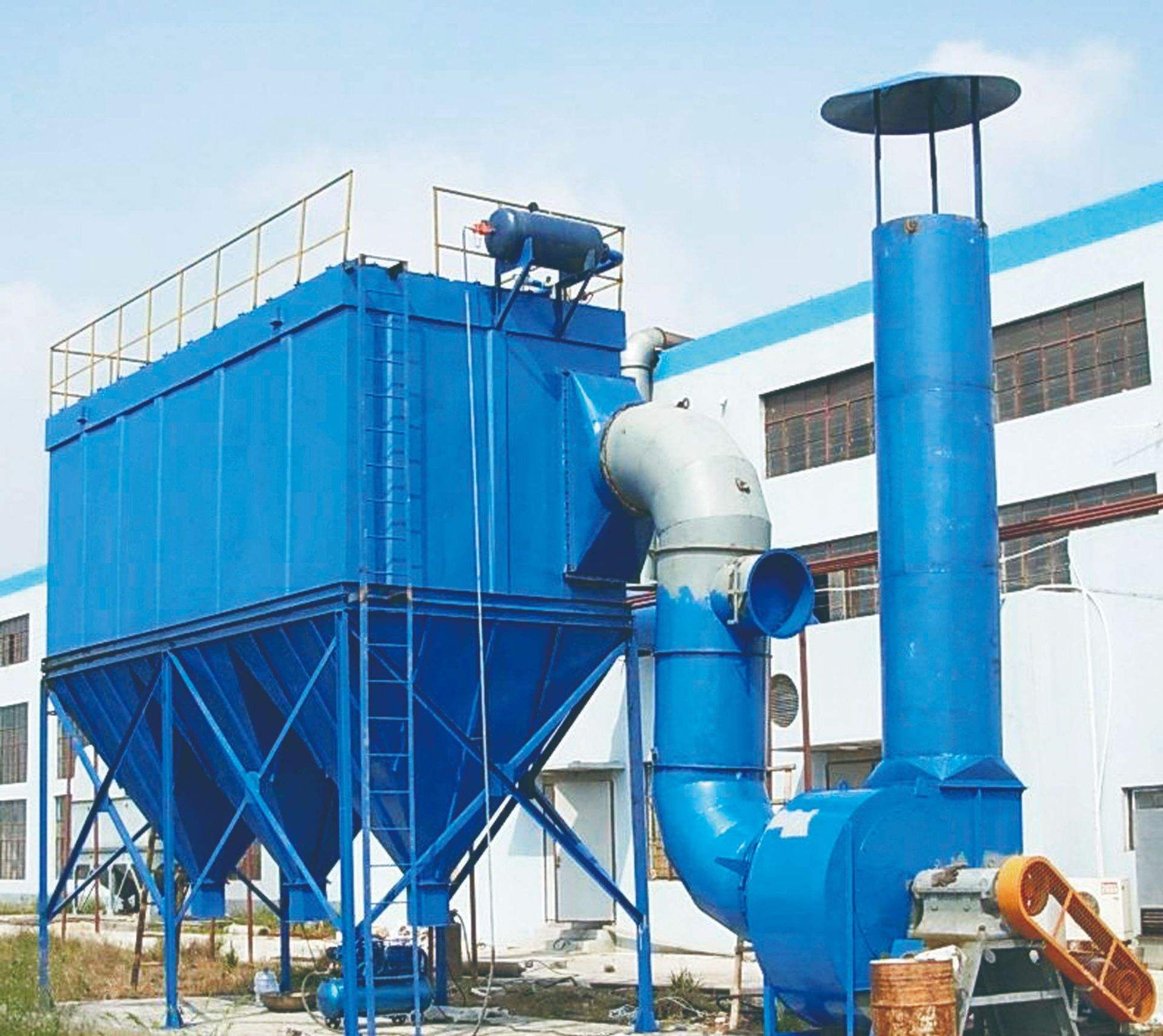 脉冲布袋除尘器的清灰与材料保温要求