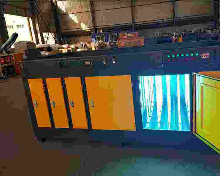 光氧催化废气处理成套设备的注意事项